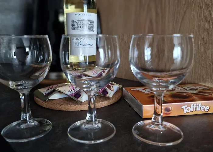 Salonet Airport & Mtp Apartment